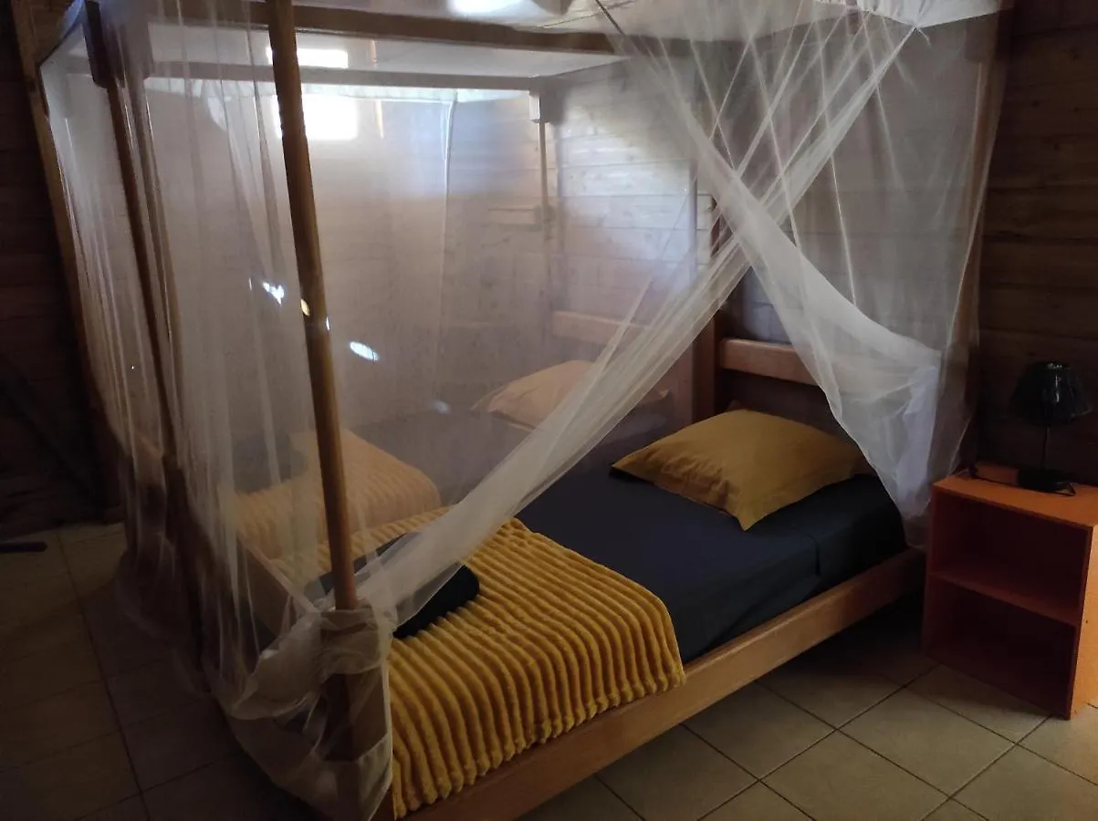 Le Tri Haut De Bellevue - Bungalow Colibri Pointe-Noire